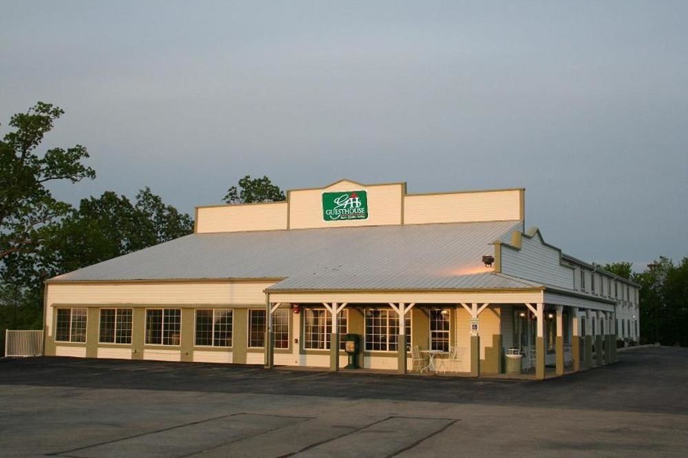 Lake House Hotel Osage Beach Exterior photo